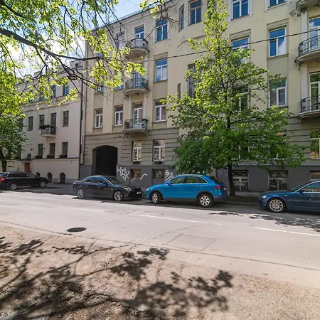Апартаменти Old Town Nook